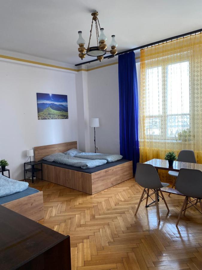 Vintage Rooms In Old Town Krasków Eksteriør bilde